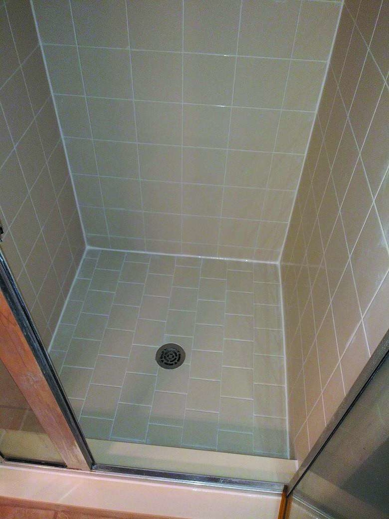 Grout Cleaning Before & After