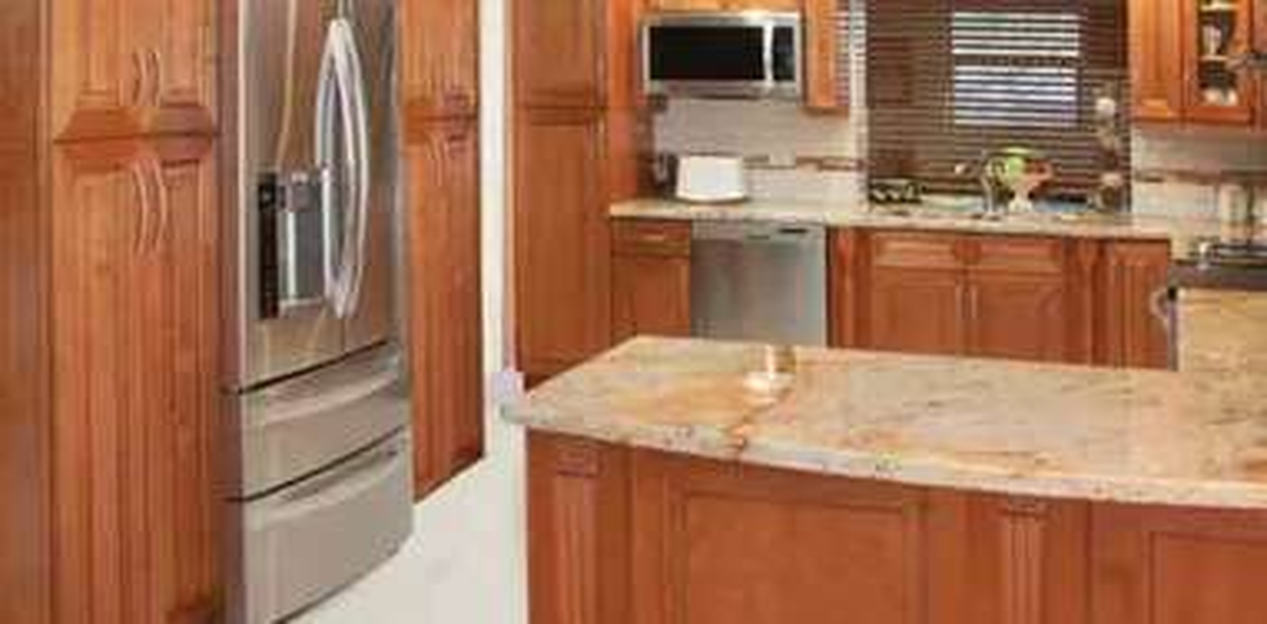 Custom Cabinets and Countertops for Kitchens and Bathrooms