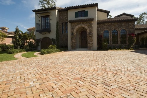 Pool Deck & Patio Pavers | Accurate Pavers 