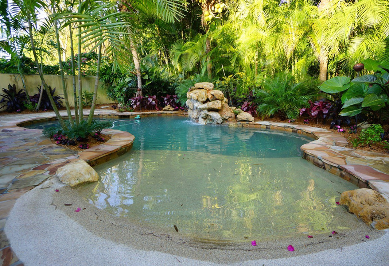 Pool & Patio Landscaping