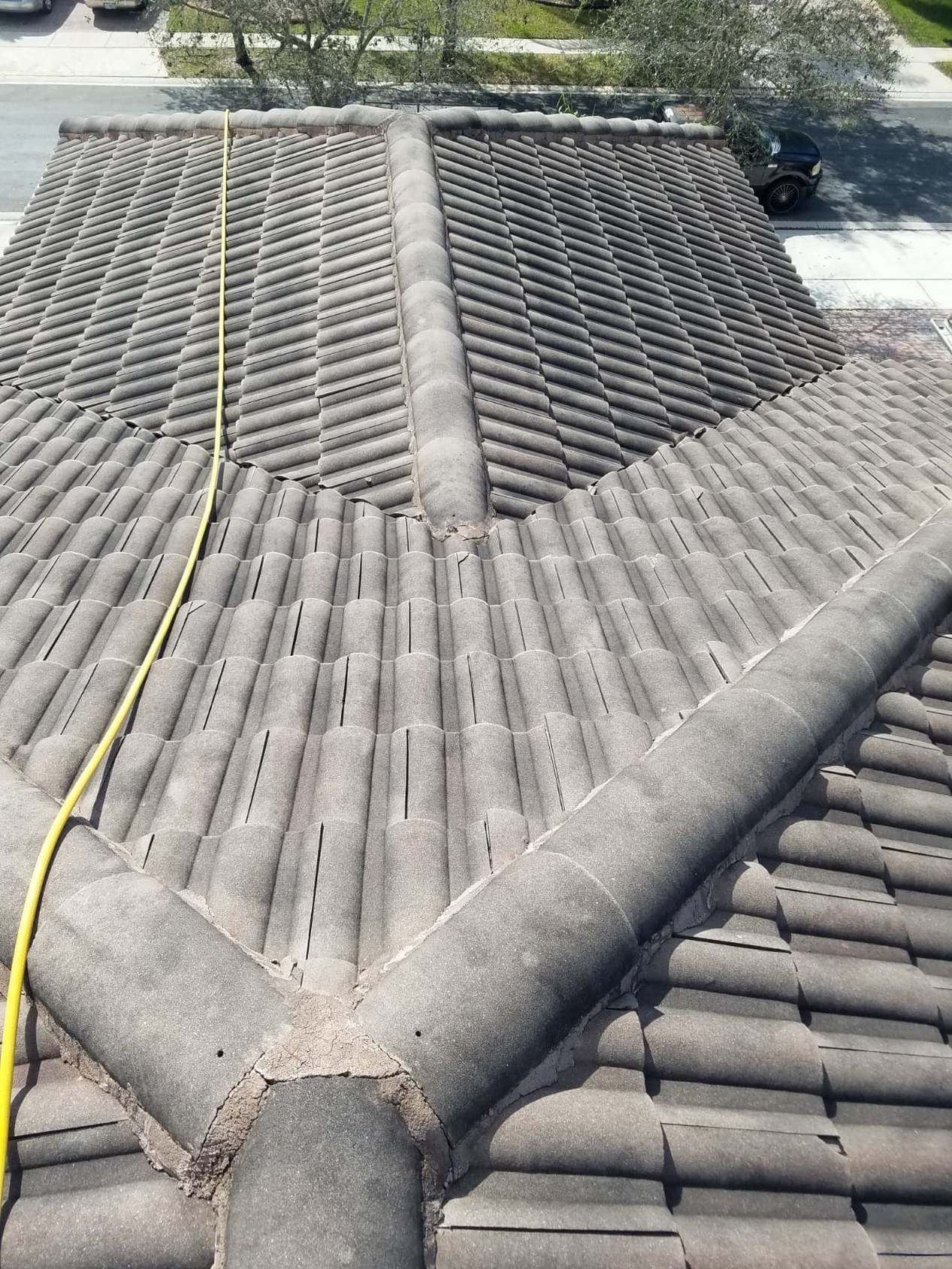 Pressure Cleaning Of Roof