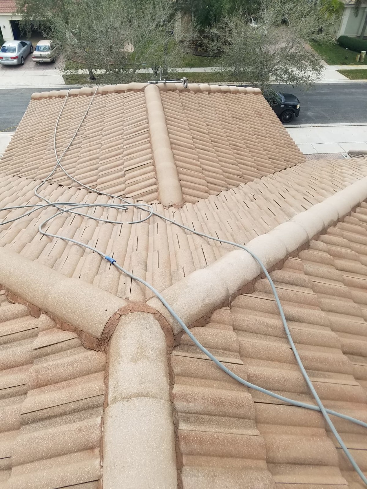 Pressure Cleaning Of Roof